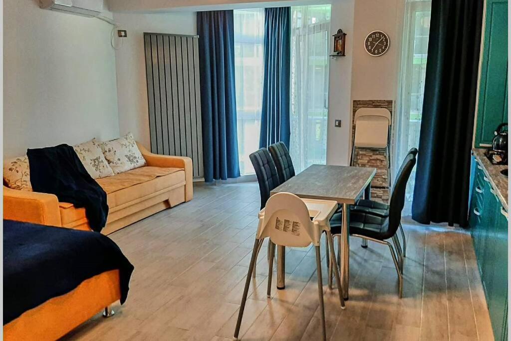 Eka Studio - Pool & Spa Beach Resort Năvodari المظهر الخارجي الصورة