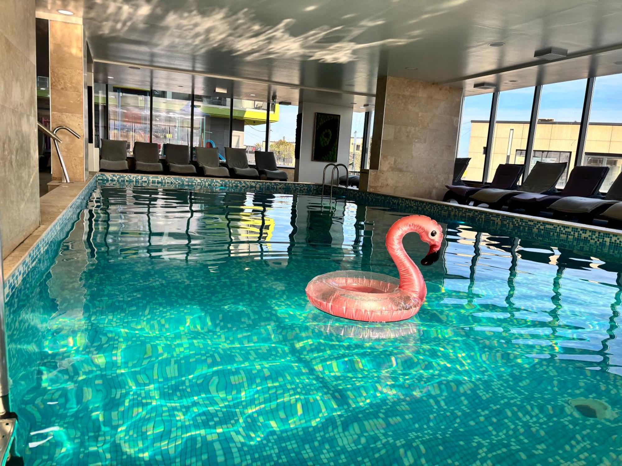 Eka Studio - Pool & Spa Beach Resort Năvodari المظهر الخارجي الصورة