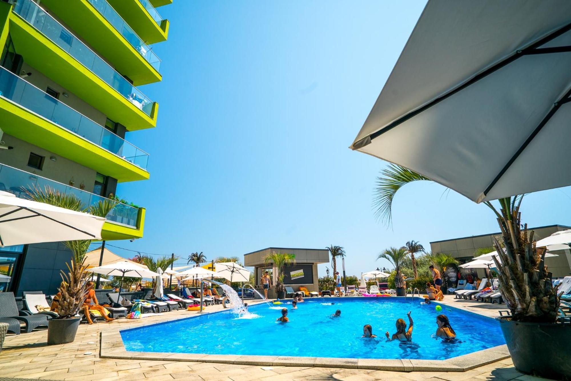 Eka Studio - Pool & Spa Beach Resort Năvodari المظهر الخارجي الصورة